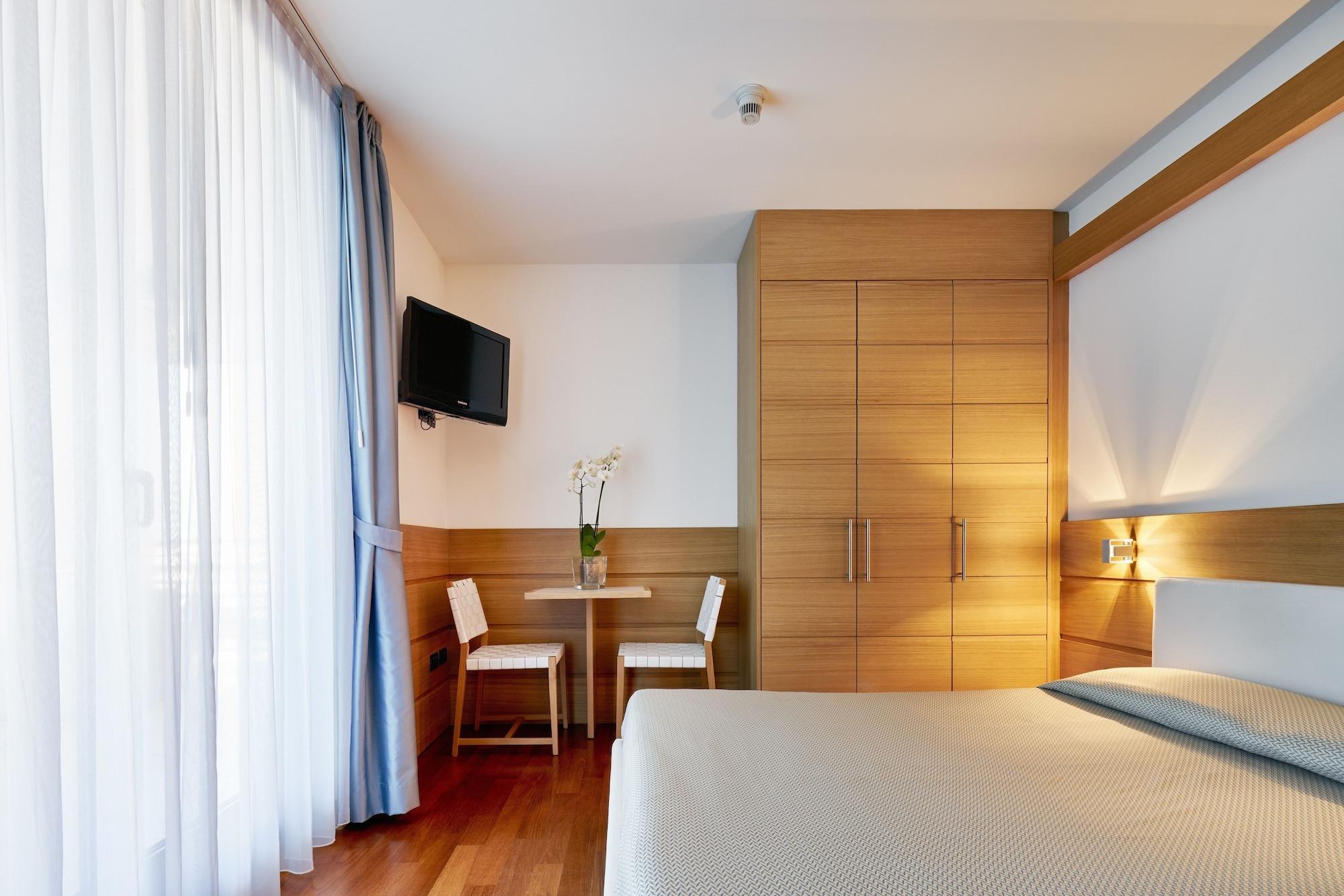 Hotel Fonzari Grado Bagian luar foto