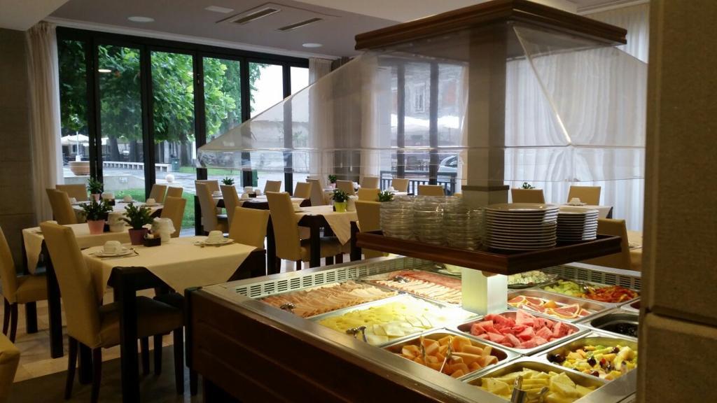 Hotel Fonzari Grado Bagian luar foto