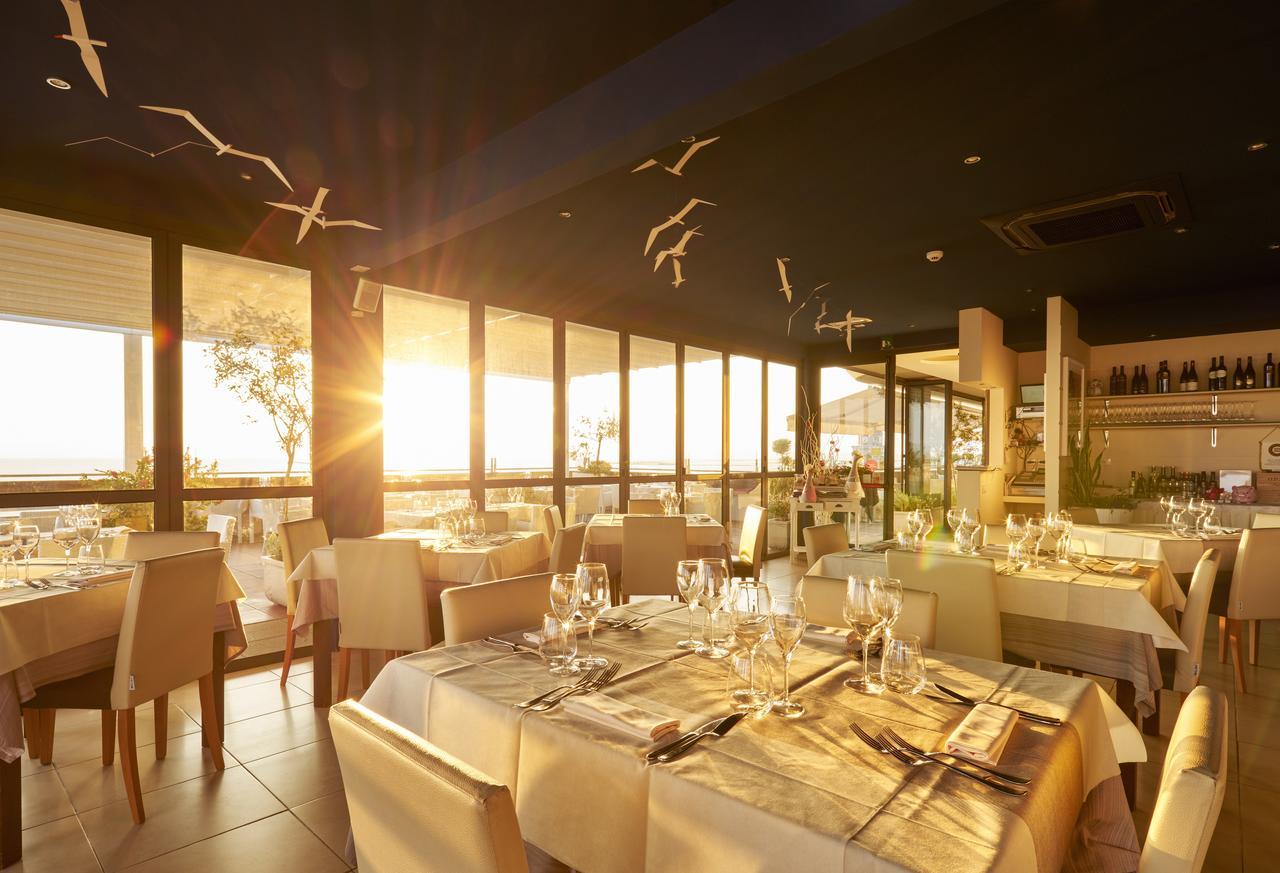 Hotel Fonzari Grado Bagian luar foto