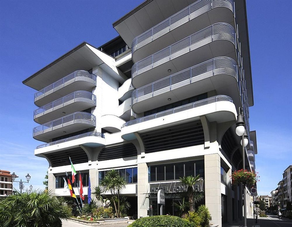 Hotel Fonzari Grado Bagian luar foto